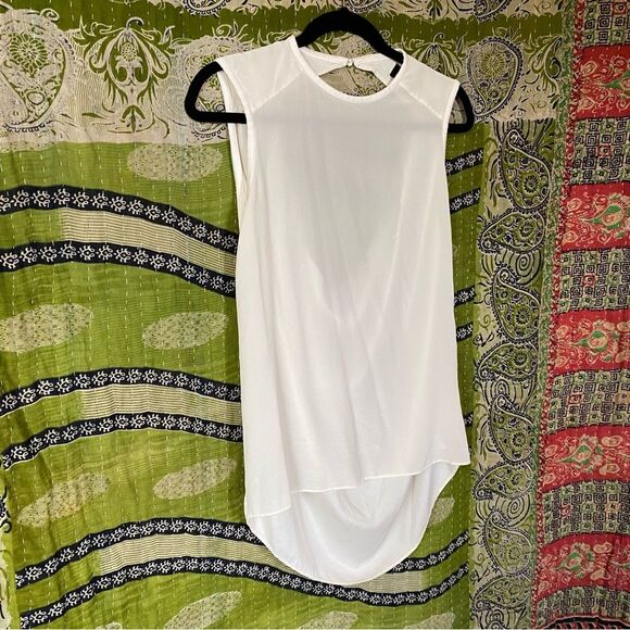 Alice + Olivia Ivory Draped Silk Sleeveless Blouse Size Small - Picture 8 of 15